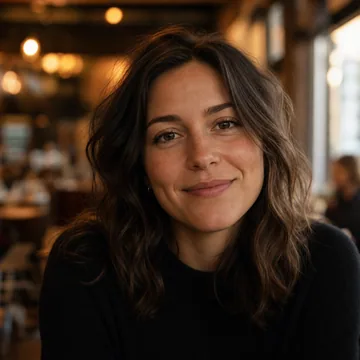 Spontanes Kaffee-Date in einem Berliner Café mit meetherway